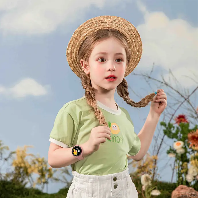 Porodo Smart Watch With 700mAh Battery Porodo Smart Watch & Strap Porodo 4G Kids GPS Smart Watch With JuniCare App Nano Sim Slot Pink