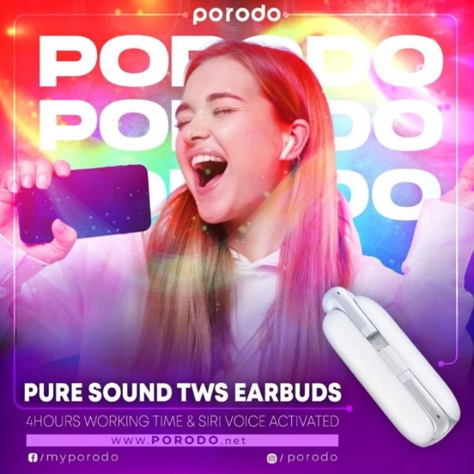 alt=" woman wearing earbuds while singing to music"