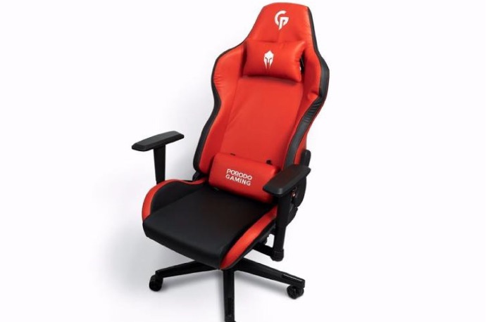 alt=" gaming chair on white background"