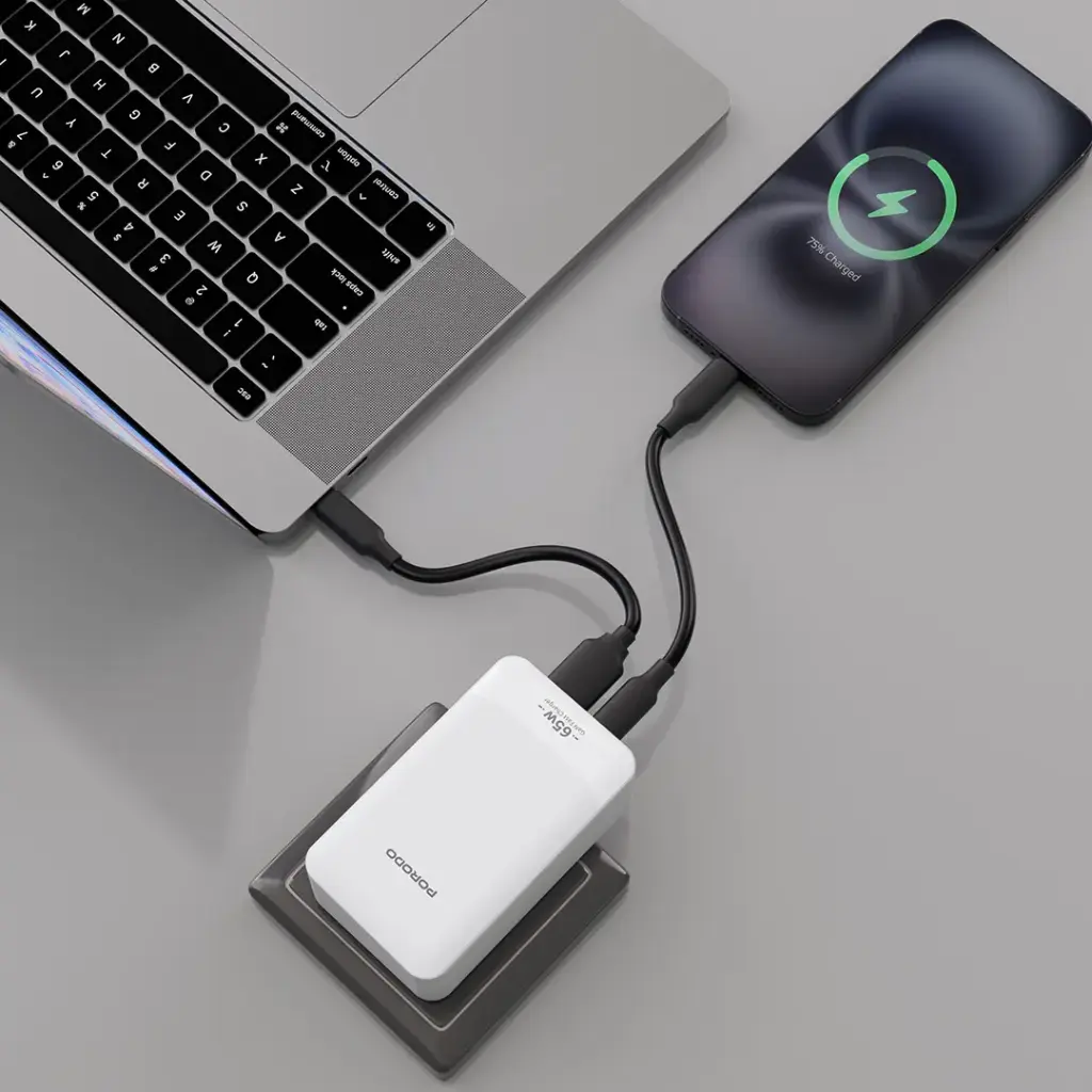 Porodo TerraCharge 65W GaN Dual-Port Adapter - White2.webp