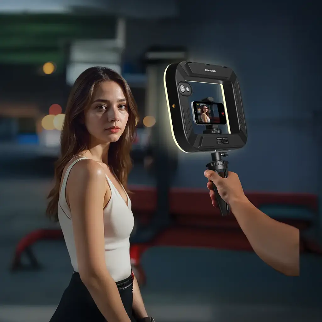 Porodo Lifestyle Handheld Ring Grip Camera & phone vlogging light with Desktop support & Phone clamp - Black6.webp