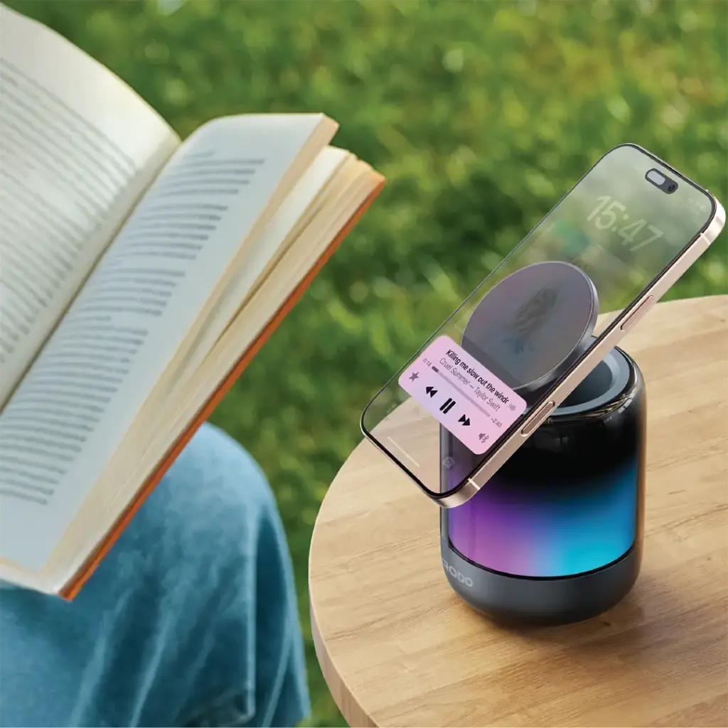 Porodo SyncGlow Speaker & Phone Holder with Rhythmic Lights4.webp