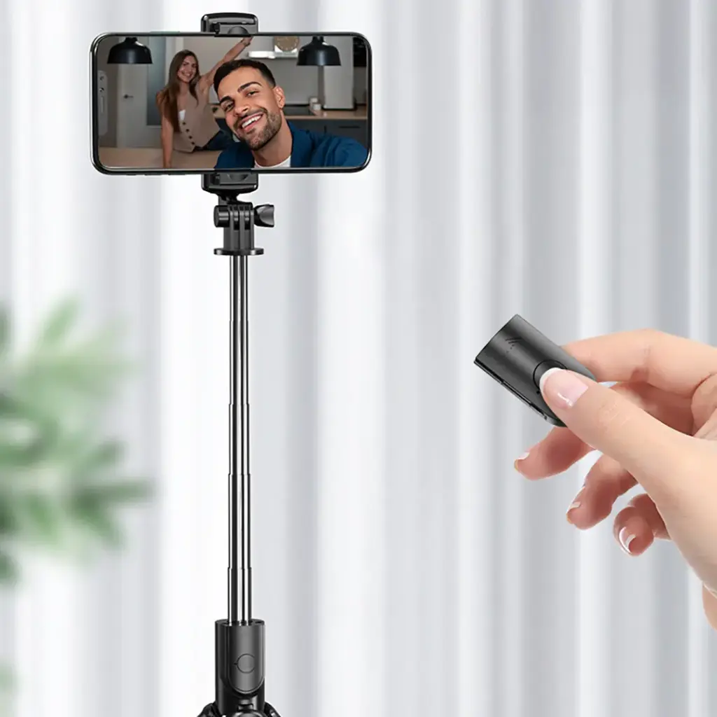 Porodo Blue FlexiTripod Selfie Stick With Foldable Tripod - Black10.webp