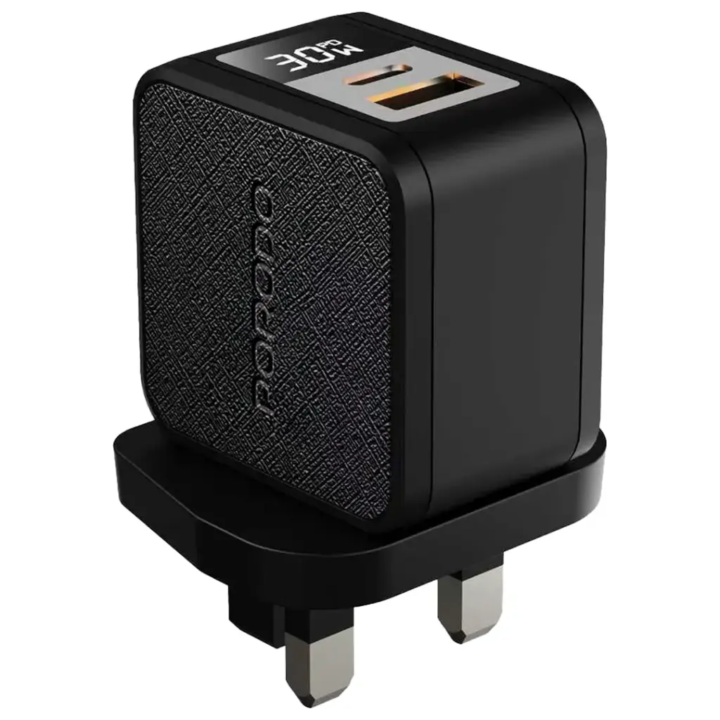 Porodo Quantum GaN 30W Multi-Port Charger with Digital Display - Black6.webp
