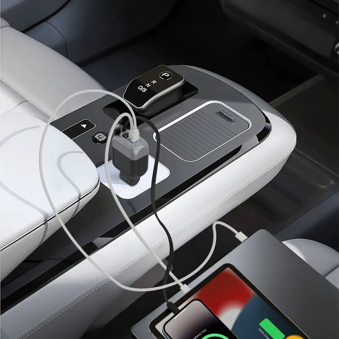 Porodo Spider Multi-Port Car Charger 105W, Retractable Type-C & Lightning, Black