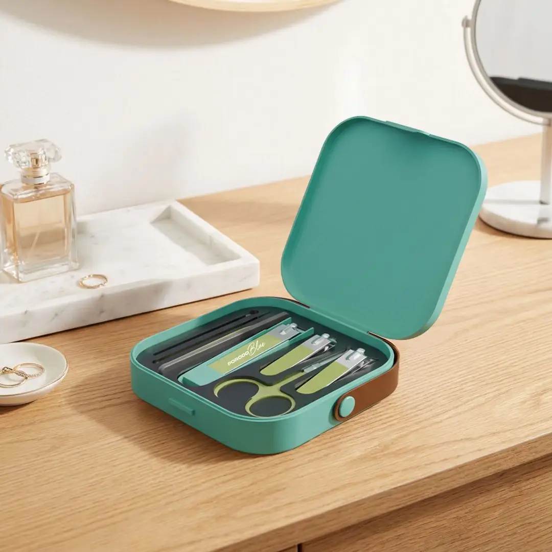 Porodo Lifestyle Mini Pocket Nail Kit 8-in-1 (PB10GN)
